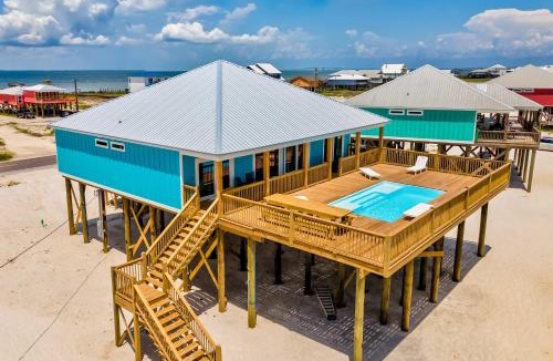 Dauphin Island House | Dog friendly home with private heated pool and grill