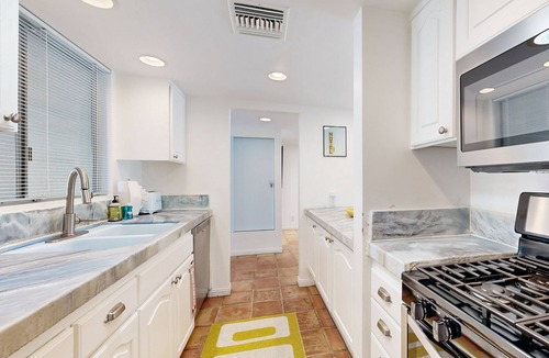 Araby Commons Apartment | Dog Friendly Mid-Century Villa at The Coco Cabana with Pool, Spa & Tennis Courts
