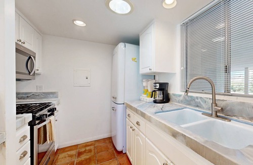 Araby Commons Apartment | Dog Friendly Mid-Century Villa at The Coco Cabana with Pool, Spa & Tennis Courts