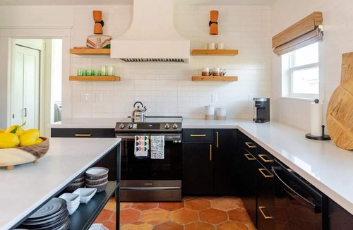 Ventura House | Dog Friendly Midtown Spanish Bungalow + EV charger
