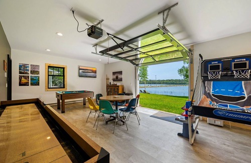 Baileys Harbor House | Door County Kangaroo Lake Cottage: Family Fun, Kayaks, Game Room & Firepit