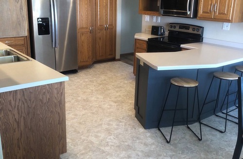Sturgeon Bay House | Door County Spacious 5 Bedroom Agrotourist Retreat-Outdoor Pool