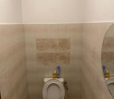Cite Paul Eluard Hostel | Dortoir pour homme à prix abordable