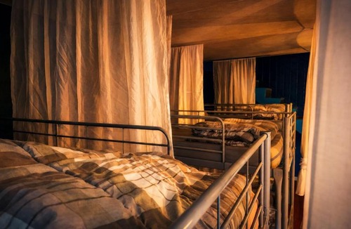 Cite Paul Eluard Apartment | Dortoir pour homme repos entre 20h et 10h - Juste pour dormir