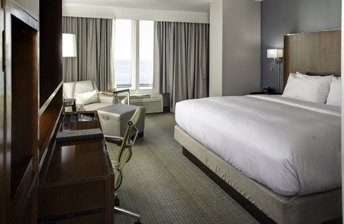 Biloxi Hotel | DoubleTree by Hilton Hotel Biloxi