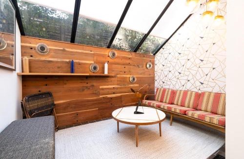 Seward House | Doves Nest - Earth Home