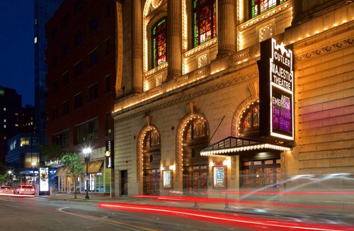 Leather District Apartment | Downtown Boston Famous Nightlife Central Location