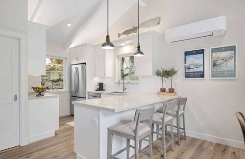 Laguna Cottage | Downtown but secluded cottage