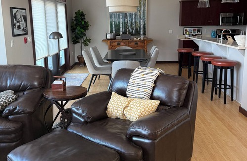 Fish Creek Condo | Downtown Fish Creek Luxury Getaway 3BR/2.5BA, Game Room, Elevator & Deck Views!