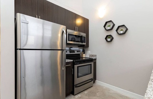 Downtown Des Moines Apartment | Downtown Loft Livin` | 2BD/2BR - Downtown DSM