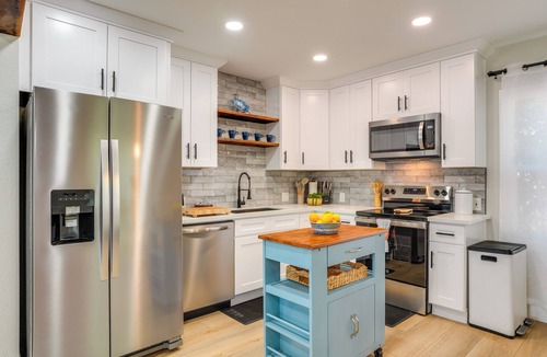Modesto House | Downtown Modesto Gem! Updated Family Home