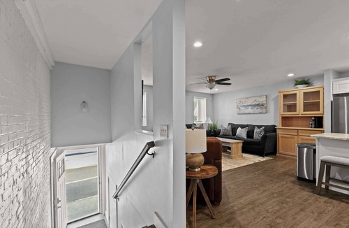 Yachting Village Condo | Downtown Newport Escape on Coveted Thames Street