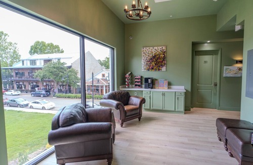 Biloxi Bed & Breakfast | Downtown Ocean Springs Suite 206