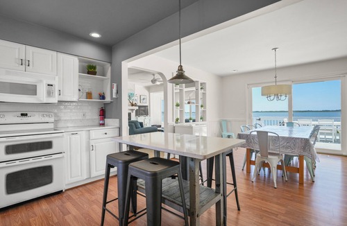 Chincoteague House | Dragonfly Point | Luxury Oyster Bay Waterfront w/120' Pier, Screened Porch & Panoramic Views