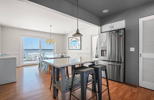 Chincoteague House | Dragonfly Point | Luxury Oyster Bay Waterfront w/120' Pier, Screened Porch & Panoramic Views