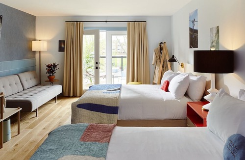 Wellington Hotel | Drake Motor Inn