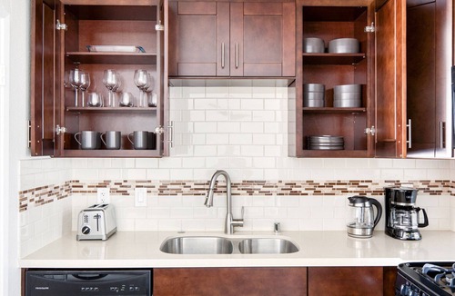 Hollywood Hills West Apartment | Dreamy Hollywood 1BR w/Pool, walk to metro, restaurants, by Blueground