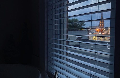Dubuque House | Dubuque Luxury Rental Suite 107 Farmers Market