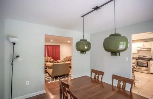 Leesburg House | Duplex Nice Home in Leesburg