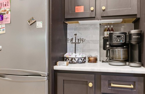 Northwest Apartment | Dupont Circle Studio Near METRO-rail, Pet-Friendly