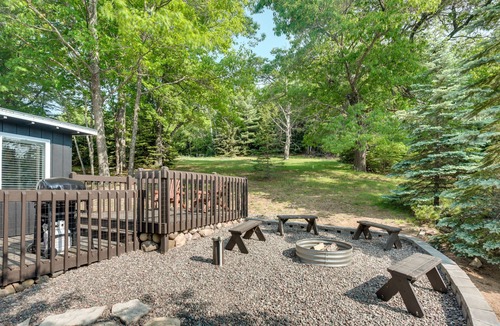 Eagle River Cabin | Eagle River Retreat Near Dam Lake w/Boat Dock!