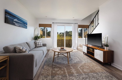 Montecito Apartment | East Beach Bungalow!