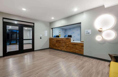 Madison Hotel | ECHO Suites Extended Stay by Wyndham Madison