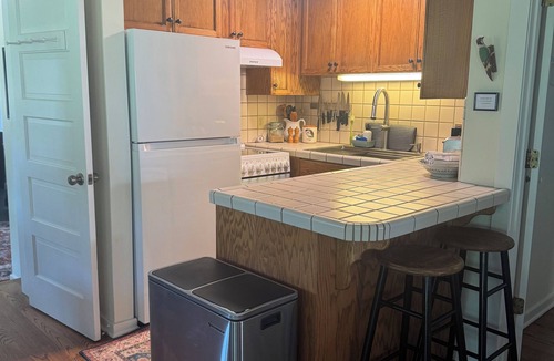 Walnut Grove Cabin | Eclectic Cabin + Glamping Tent at Vineyard Retreat on Grand Island in Delta