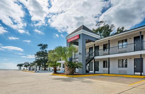 Biloxi Cabin | Econo Lodge Biloxi Beach