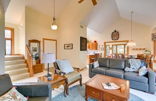 Sturgeon Bay House | Egg Harbor Gem w/High-Speed Fiber WiFi!