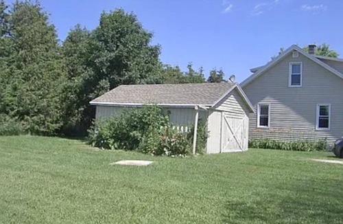 Egg Harbor House | Egg Harbor Getaway. Close to it all: Town, beach, Fun Park etc. & pet friendly!