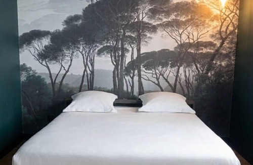Roissy-en-France Hotel | Eklo Hotels Paris Roissy CDG Airport