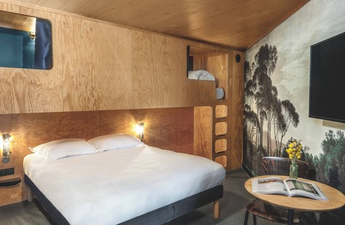 Roissy-en-France Hotel | Eklo Hotels Paris Roissy CDG Airport