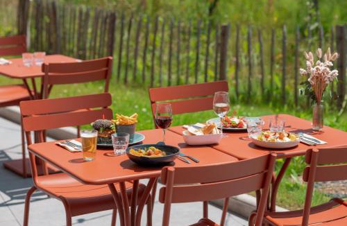 Roissy-en-France Hotel | Eklo Hotels Paris Roissy CDG Airport