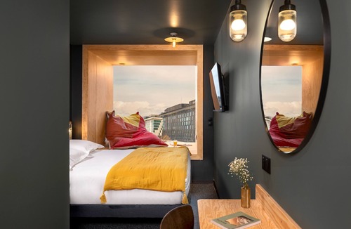 Vanves Hotel | Eklo Hotels Paris Porte de Versailles