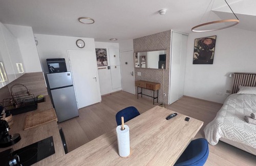 Villiers-le-Bel Apartment | El Cubanito Havana - Studio 30m2 - Aéroport CDG & Paris
