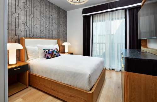 Beverly Grove Hotel | Elan Hotel
