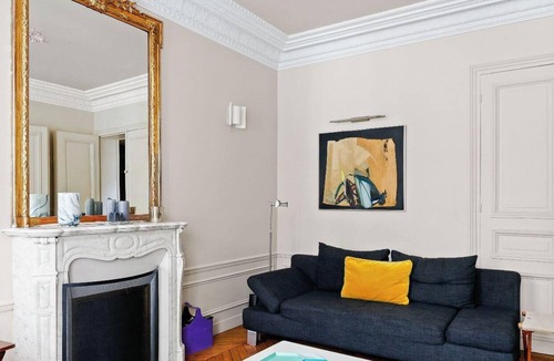 Quartier de Rochechouart Apartment | Elegance parisienne proche Opera et Montmartre