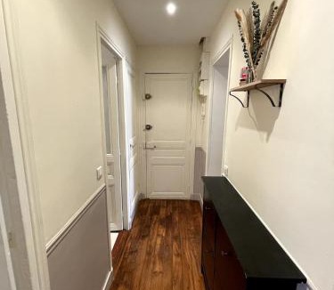 Nogent Village Apartment | Elegant 2-bedroom apartment near Paris & Château de Vincennes