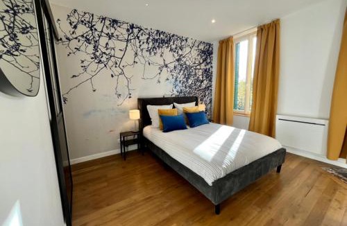 Meaux Apartment | Elegant Apartment - 20 min Disney - Family & Business