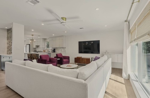 Highlands - Perkins House | Elegant LSU Ave Home near LSU South Gates