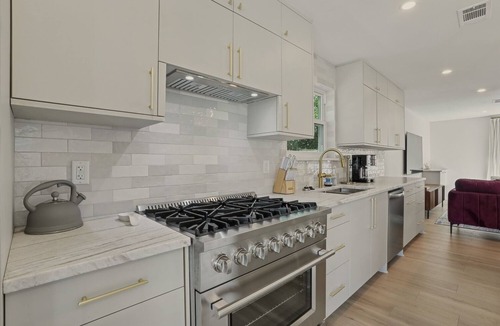 Highlands - Perkins House | Elegant LSU Ave Home near LSU South Gates