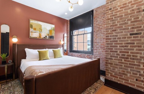 Arts/Warehouse District Apartment | Eleven48 Hotel