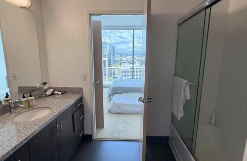 Wilshire Center Apartment | Elite Collections Sky Suite