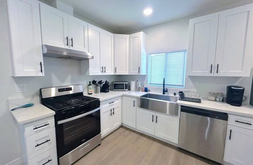 Harbor House | Elms Edge, Game Room, AC, 10 Minutes to the Beaches, Private Parking, 2 bedrooms