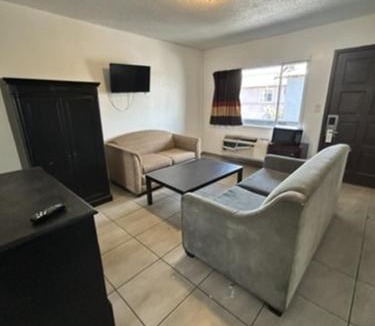 Inglewood Hotel | Encore Inn Inglewood