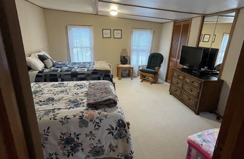 Soldiers Grove Other | English Run Rental House