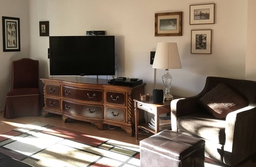 Palm Springs Condo | Enjoy a Relaxing Getaway