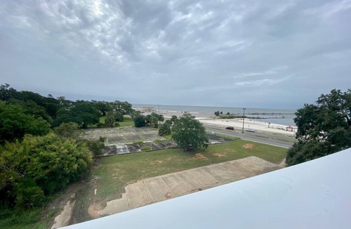 Mississippi City House | Enjoy the Beach Life!