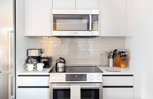 Seaport District Apartment | Entire Apt Downtown Seaport with Pool